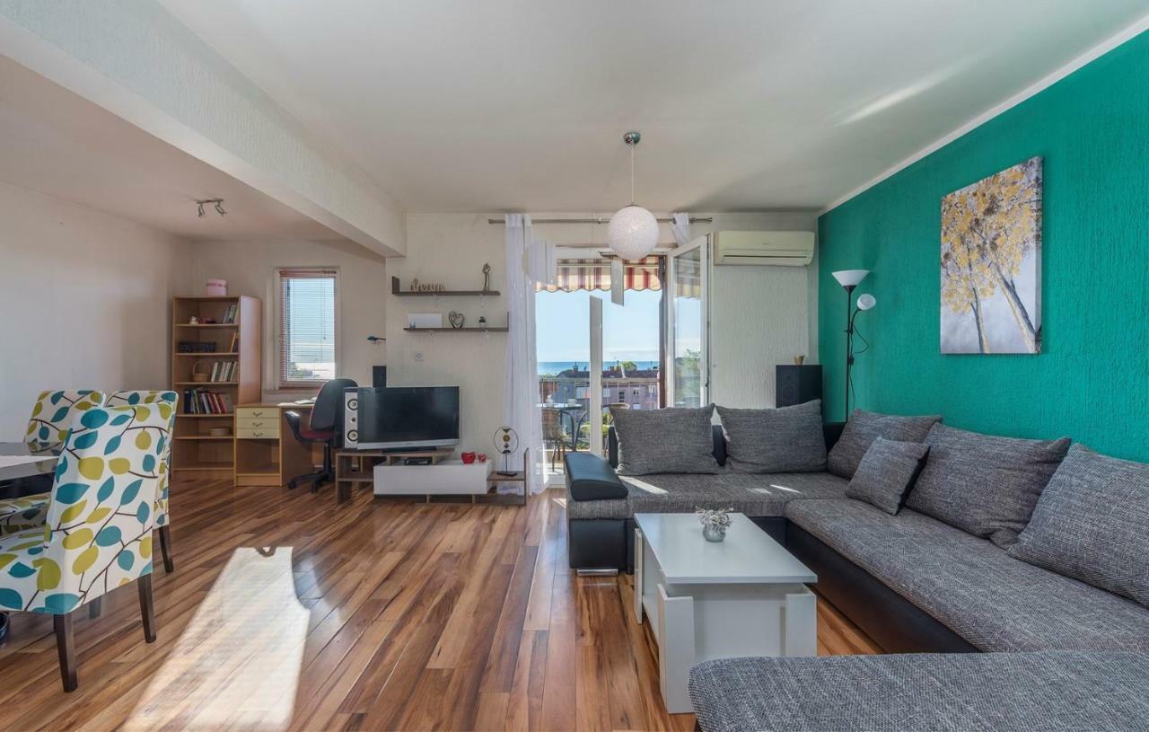 Apartamento Sanja Near The And Center